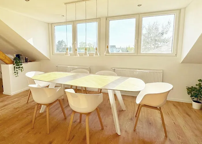 Appartement Suite-apartment Zentral In Mit Hohen Decken